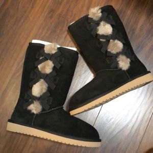 UGG Victoria Boot US 8
